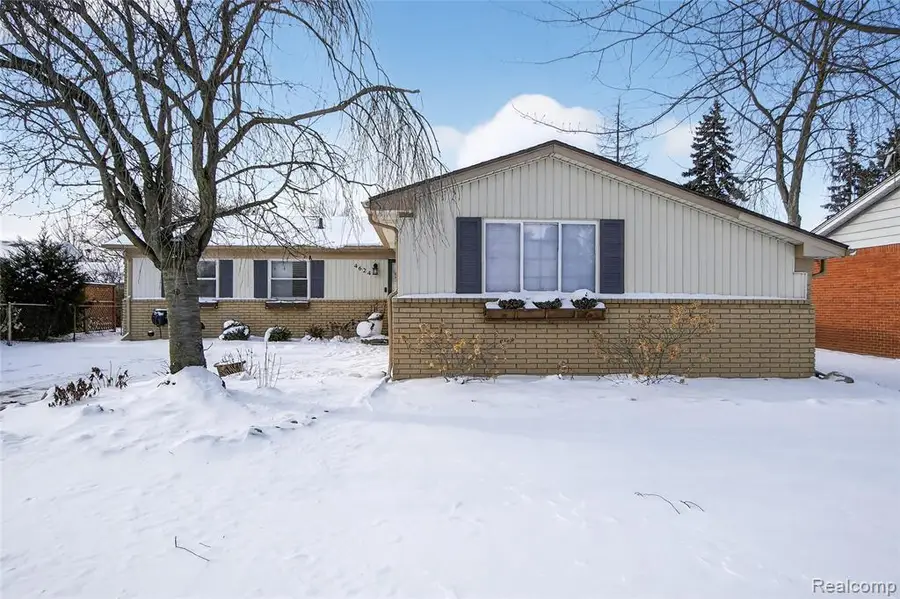 4624 Turner, Trenton, MI  - Image #2