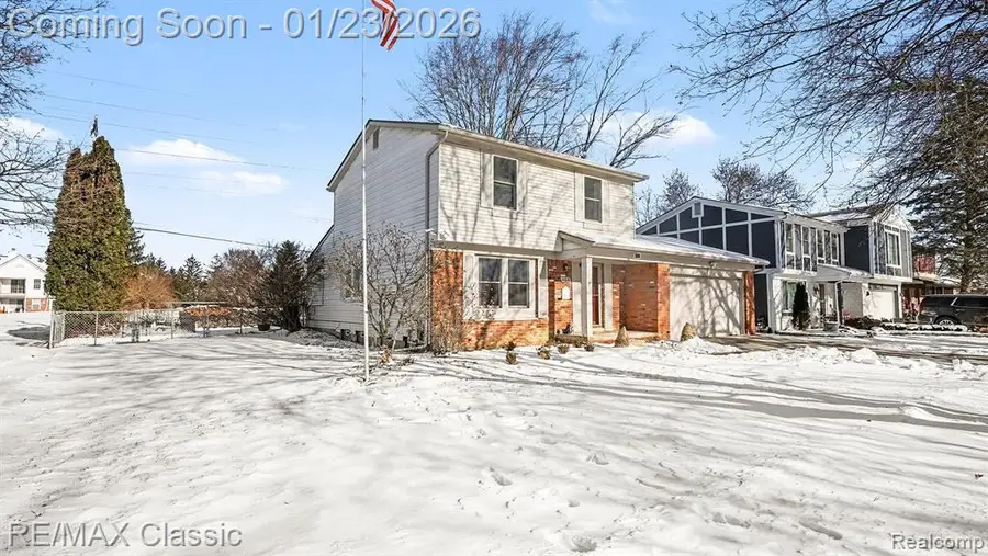 41878 Ravenwood, Canton, MI  - Image #2