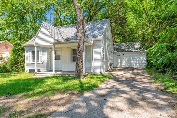 29000 Joy, Livonia, MI 