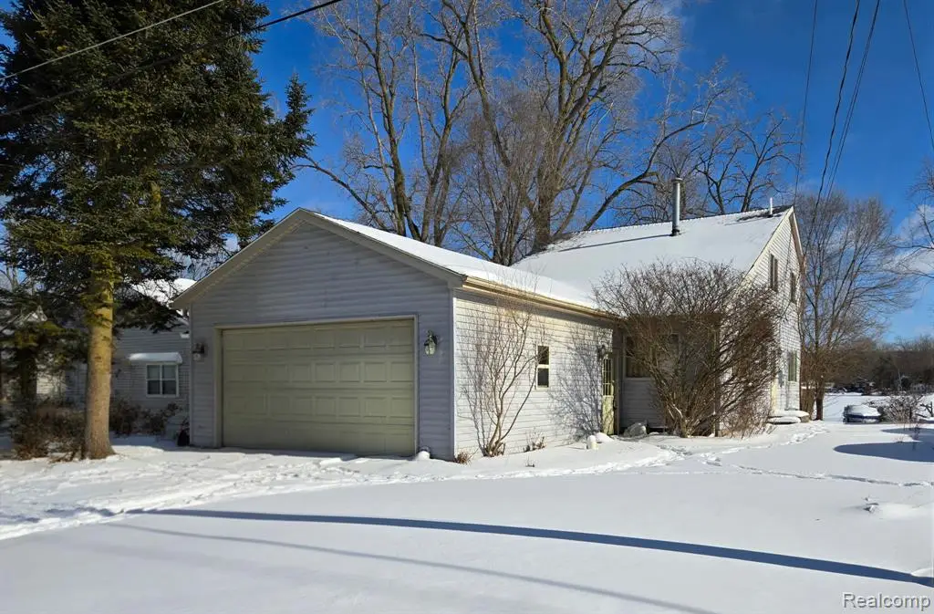 1805 Viola, Brandon, MI  - Image #1