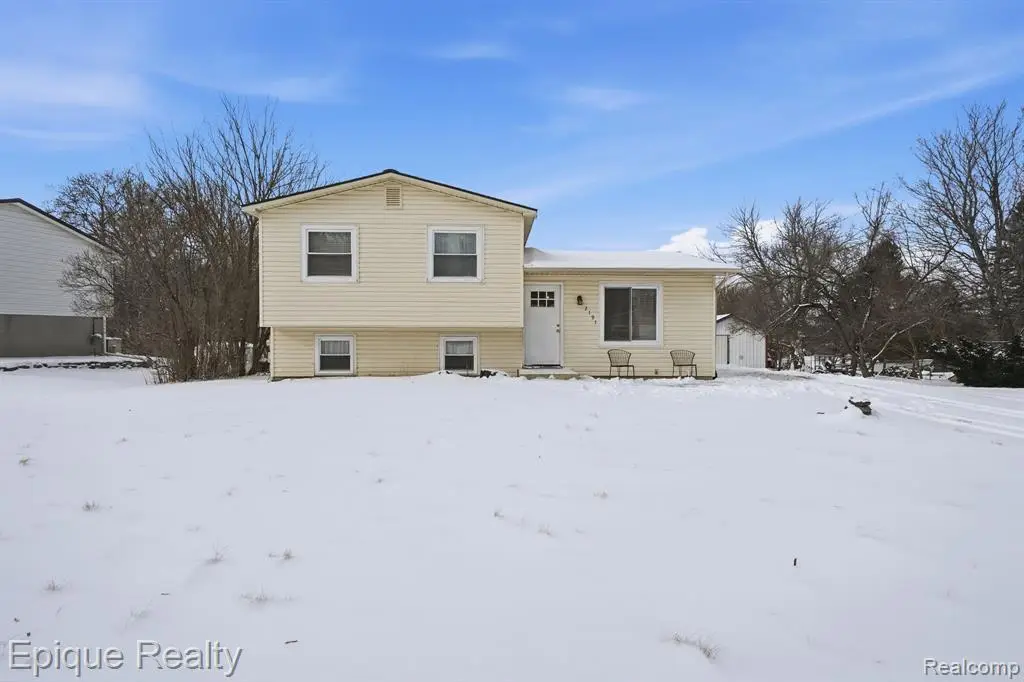 2191 Stonesthrow, Lapeer, MI 48446 - #1