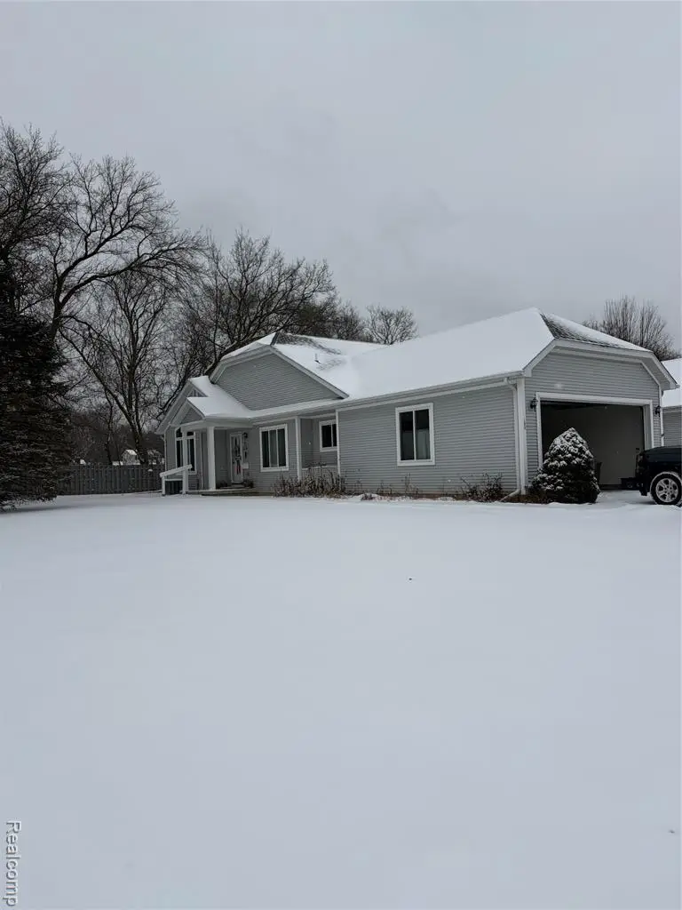 100 Aberdeen #36, Flushing, MI  - Image #3