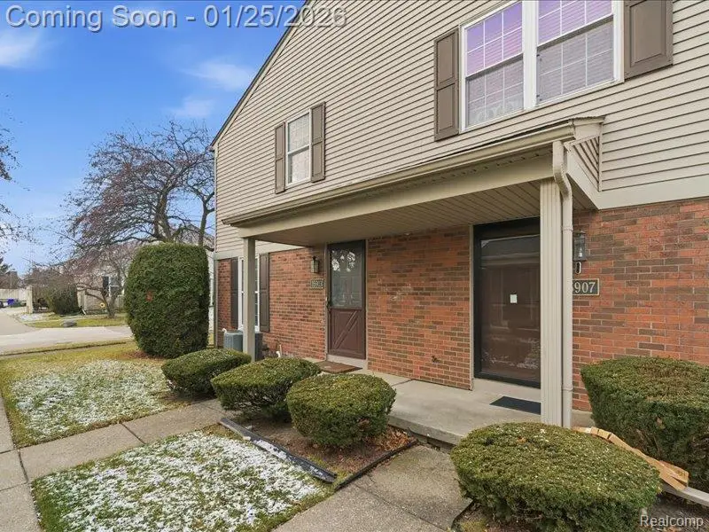 15913 N Franklin, Clinton Township, MI  - Image #2