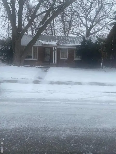 16930 Sorrento, Detroit, MI 