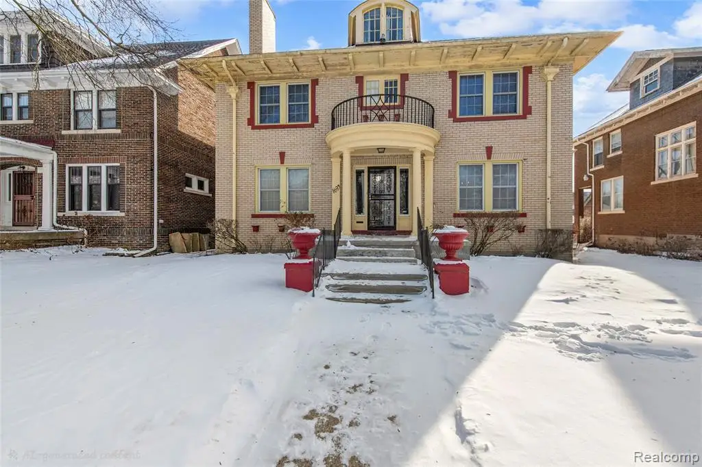 1695 Chicago, Detroit, MI 48206 - #1