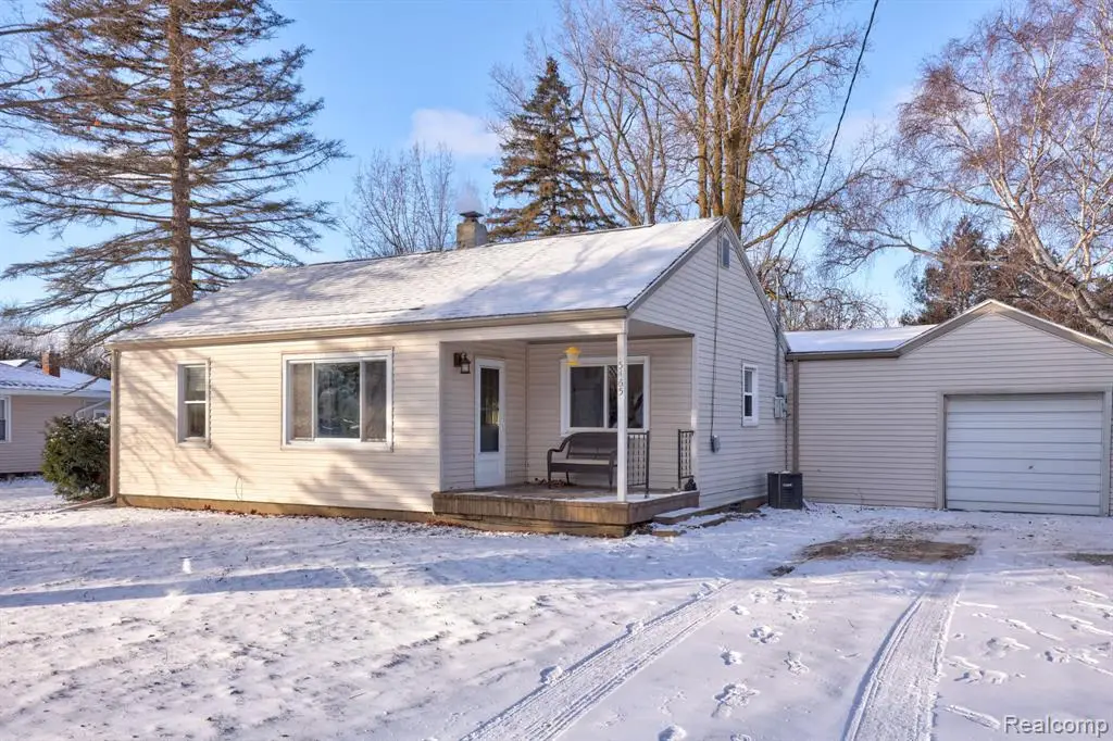 5465 Johnson, Flushing, MI  - #1