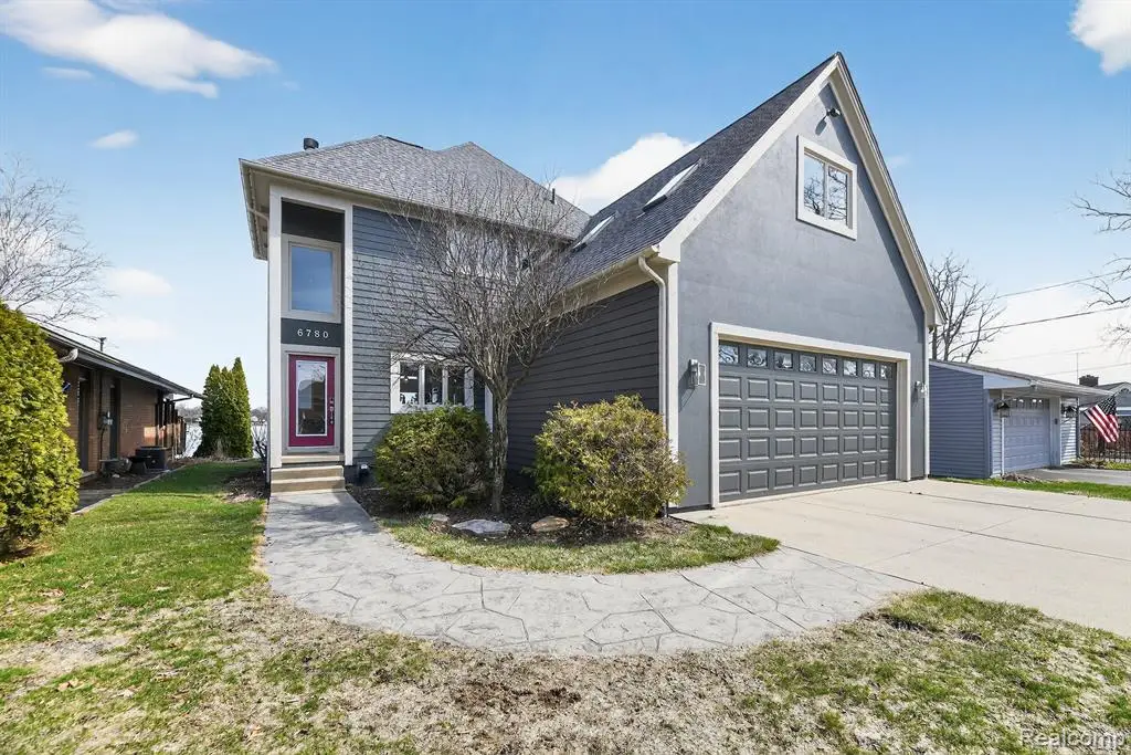 6780 Desmond, Waterford, MI 48329 - #1