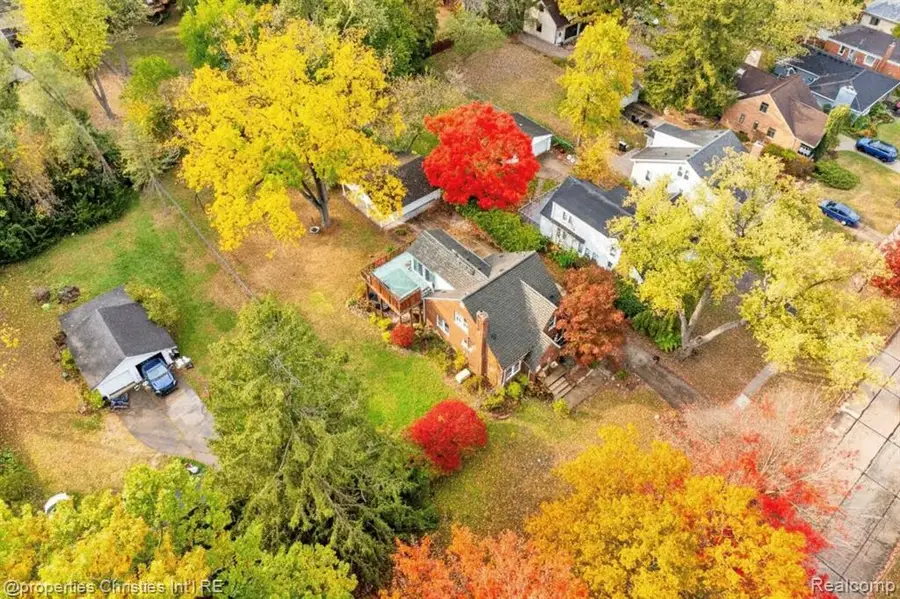 22627 Brookdale, Farmington, MI  - #3