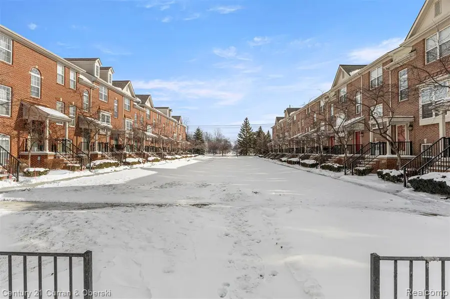 25445 Saint James, Southfield, MI  - Image #3