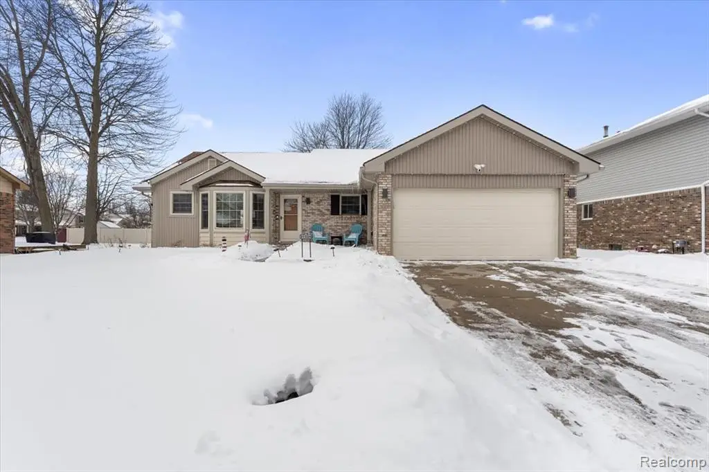 21526 E Chipmunk, Woodhaven, MI  - Image #1