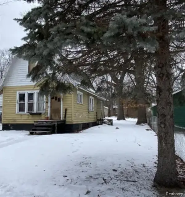 230 Harrison, Muskegon, MI 