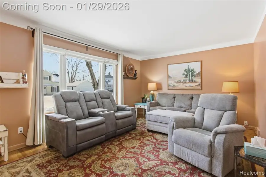 18527 Gaylord, Redford, MI  - Image #3