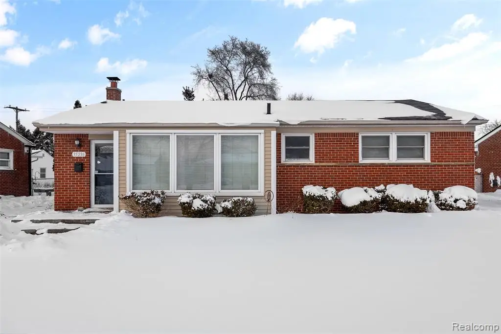 35236 Leon, Livonia, MI  - Image #1