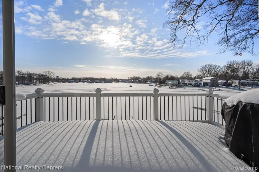 3930 Lamont, Waterford, MI  - Image #3