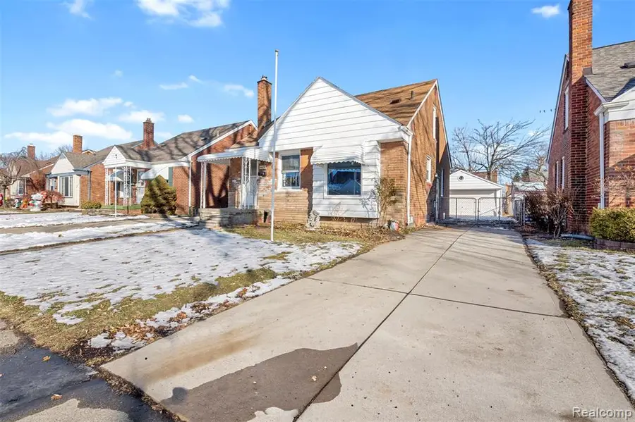 14624 Warwick, Allen Park, MI  - Image #2