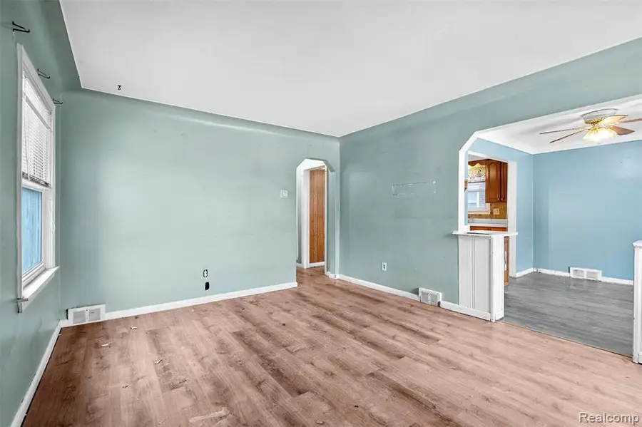 14624 Warwick, Allen Park, MI  - Image #3