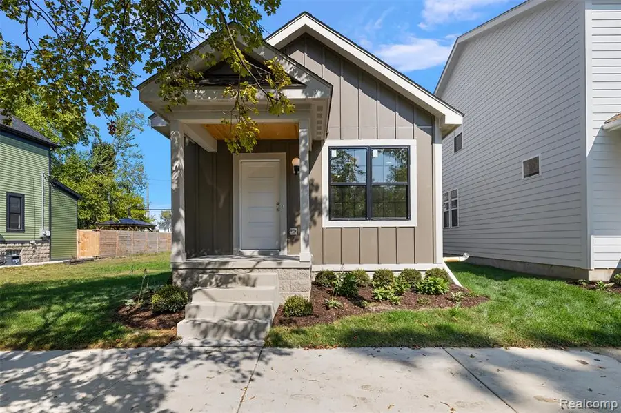 1752 Fischer, Detroit, MI  - Image #2