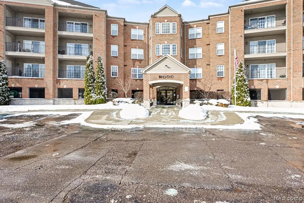 2104 Country Club, Saint Clair Shores, MI  - Image #1