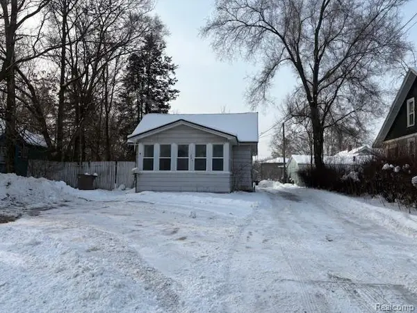 285 Voorheis, Pontiac, MI 