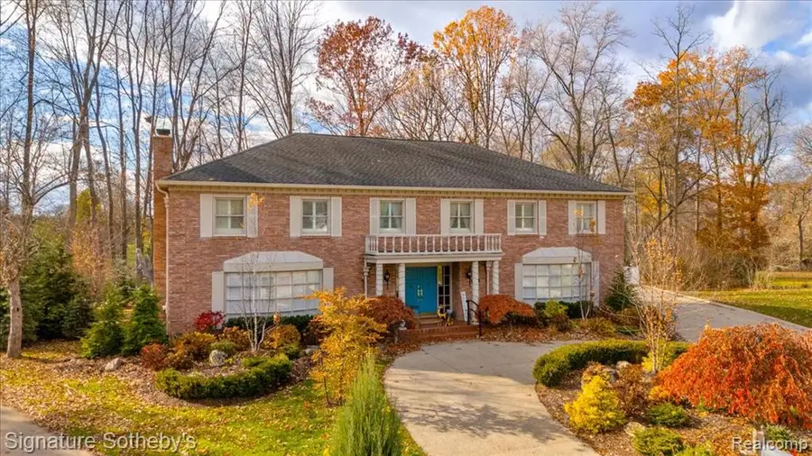 38383 Saddle, Clinton Township, MI  - Image #2