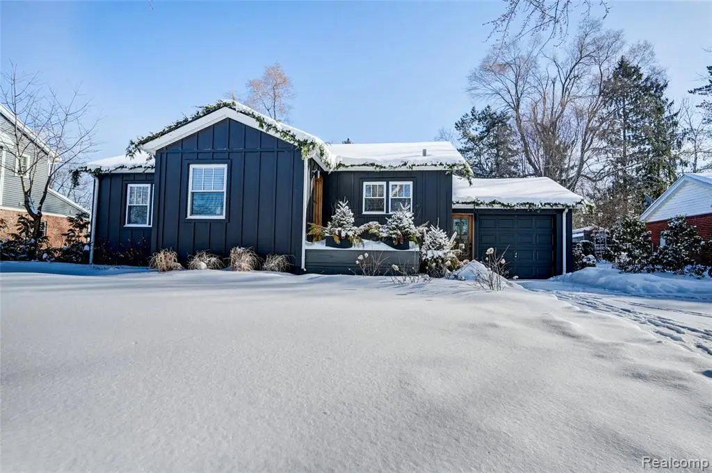 6200 Overlook, Clarkston, MI  - Image #1