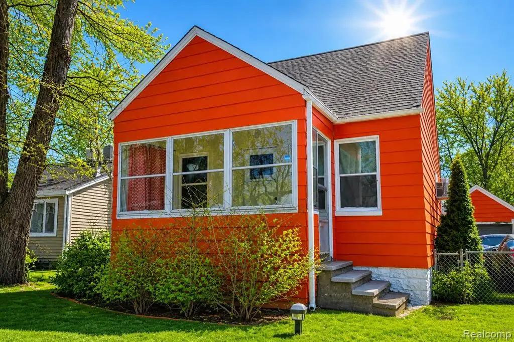 98 E New York, Pontiac, MI 48340 - #1