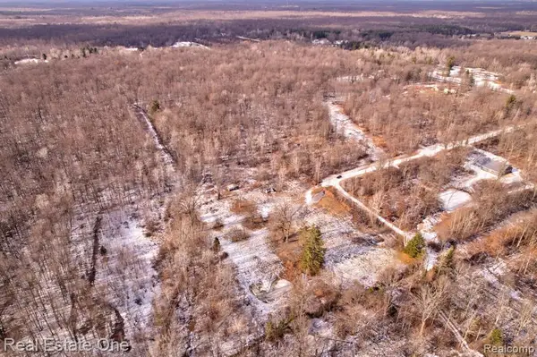 622 Moonlight, Midland, MI 48640