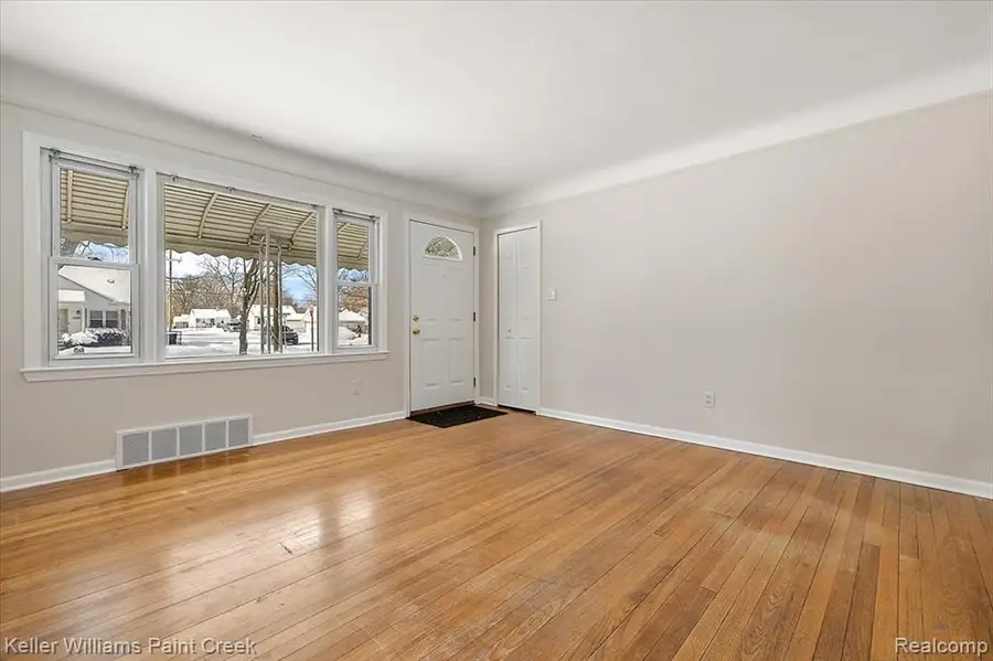 19498 Poinciana, Redford, MI  - Image #2