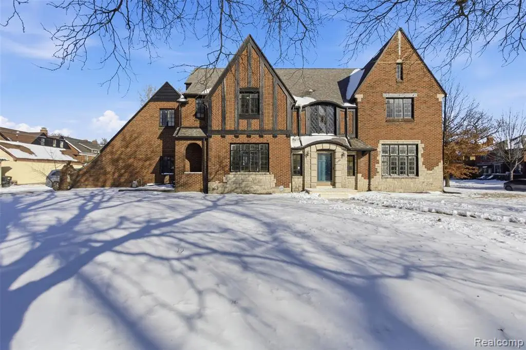 9500 La Salle, Detroit, MI 48206 - #1