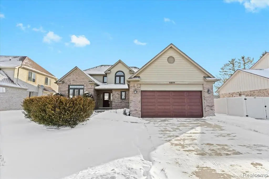 44808 Rivergate, Clinton Township, MI  - Image #1