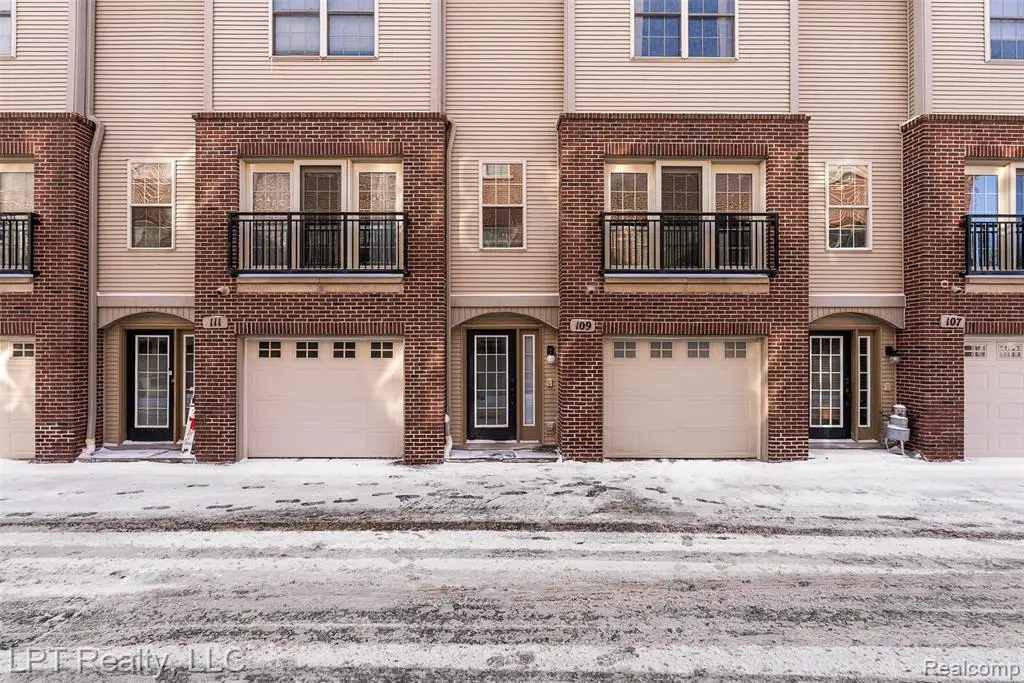 109 S 2nd, Brighton, MI  - Image #1