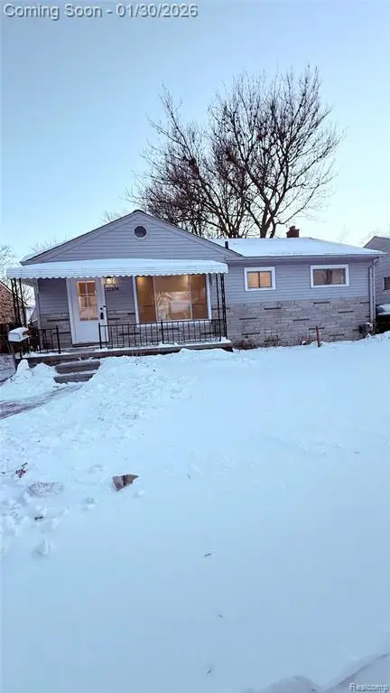 22304 California, Saint Clair Shores, MI 