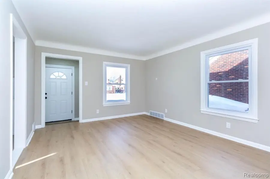 24536 Rosebud, Eastpointe, MI  - #3