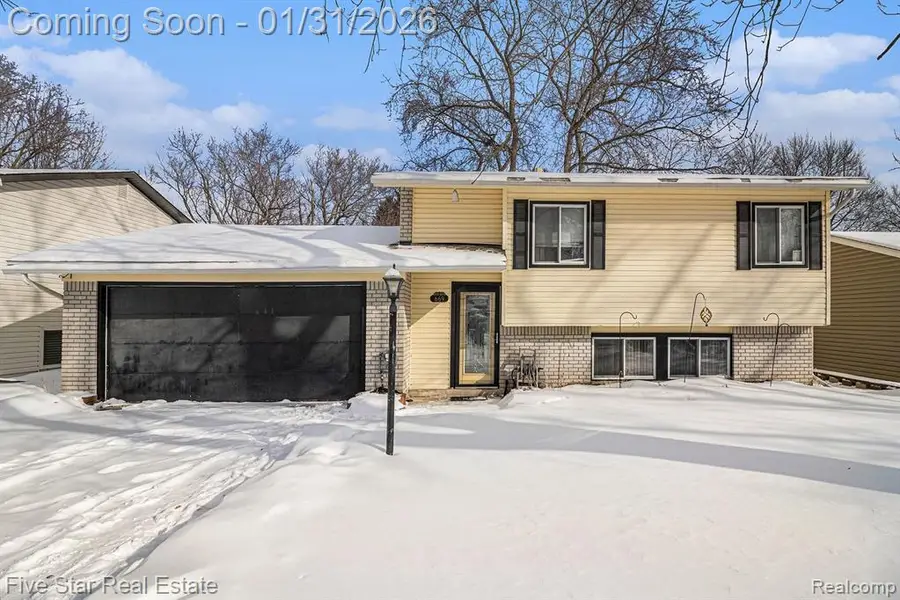 669 Provincetown, Auburn Hills, MI  - Image #2