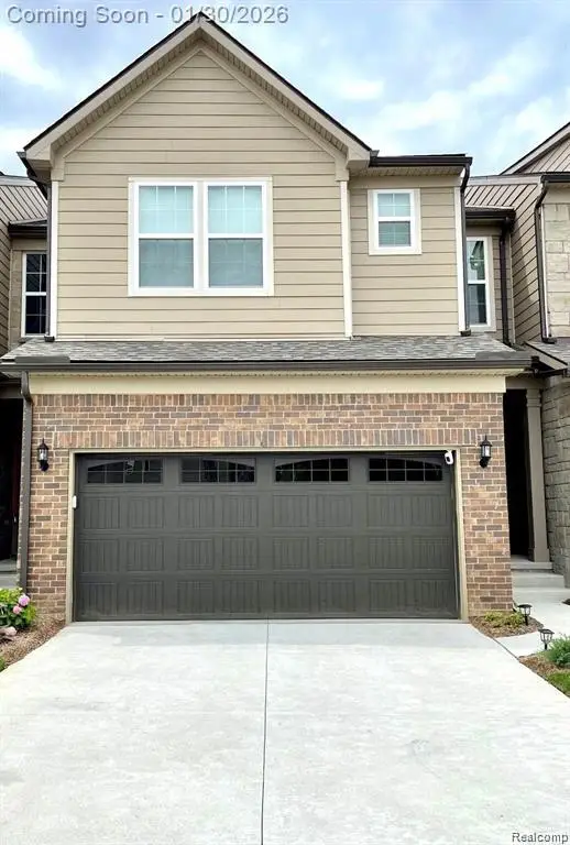 732 Addison, Walled Lake, MI 