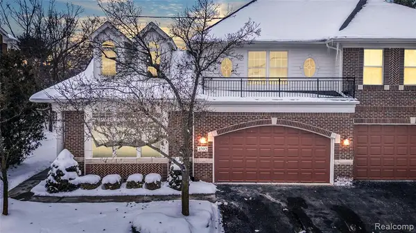 4392 Gateway, West Bloomfield, MI 