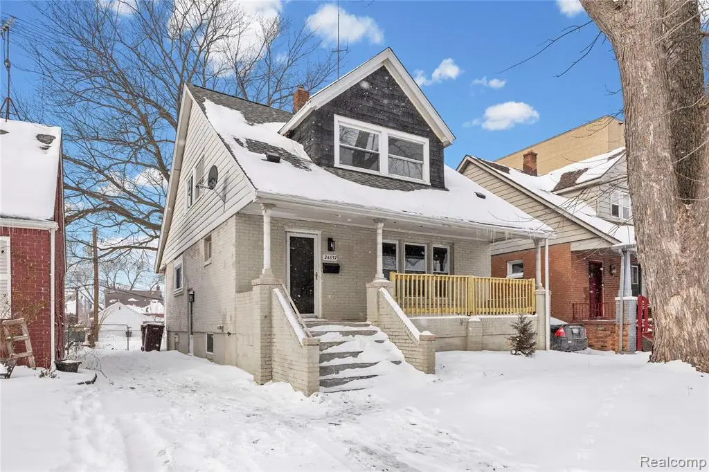 24857 Landau, Center Line, MI  - Image #1