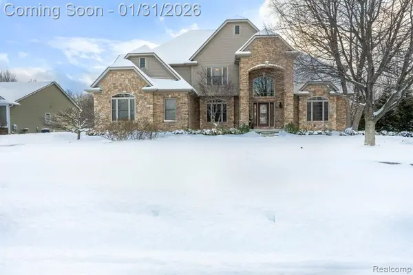 2230 Lost Oak, Grand Blanc, MI 