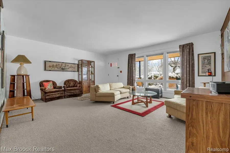 2624 Penna, West Bloomfield, MI  - #3