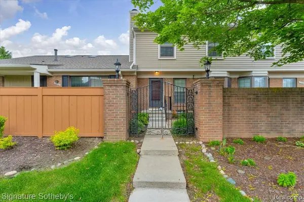 22331 Peachtree, Novi, MI 