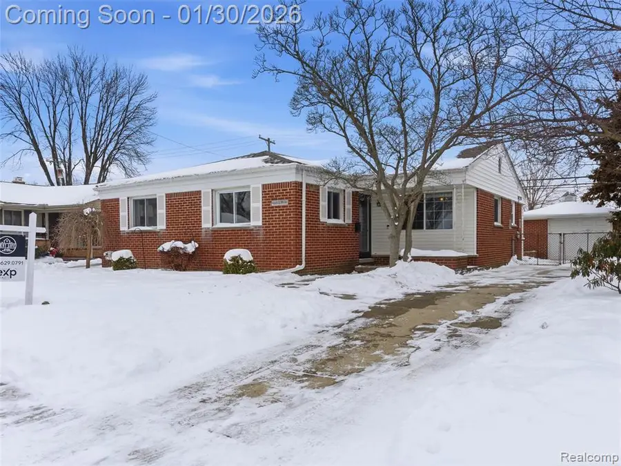 31907 Courtland, Saint Clair Shores, MI  - Image #2