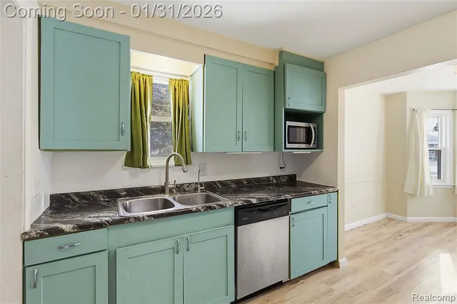 26104 Student, Redford, MI  - Image #3