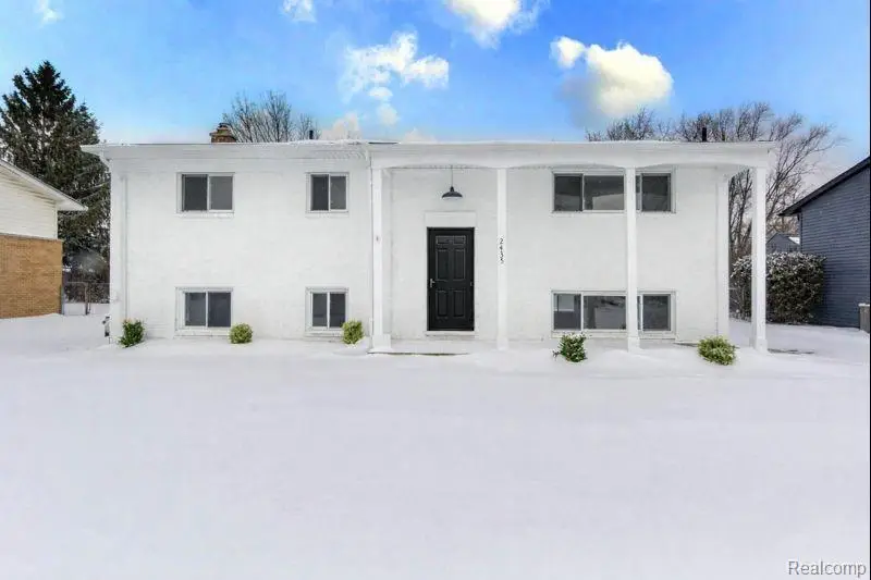 2435 Serra, Sterling Heights, MI  - Image #1