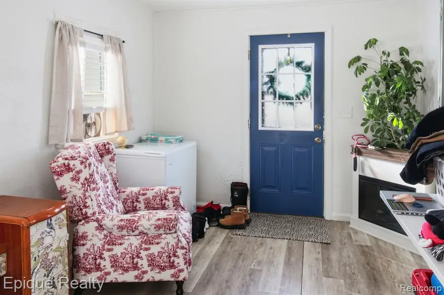 324 E Center, Petersburg, MI  - #3