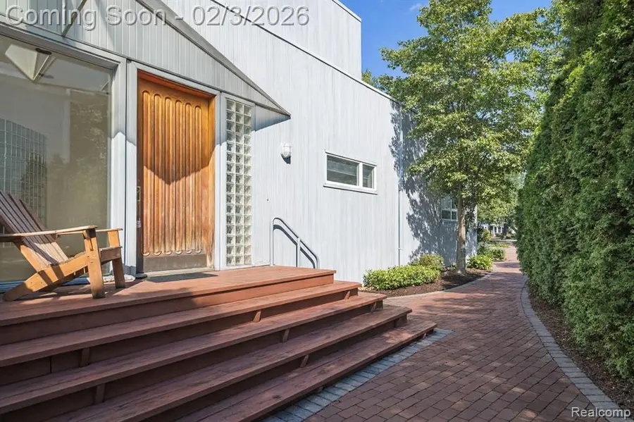 3217 Interlaken, West Bloomfield, MI  - Image #2