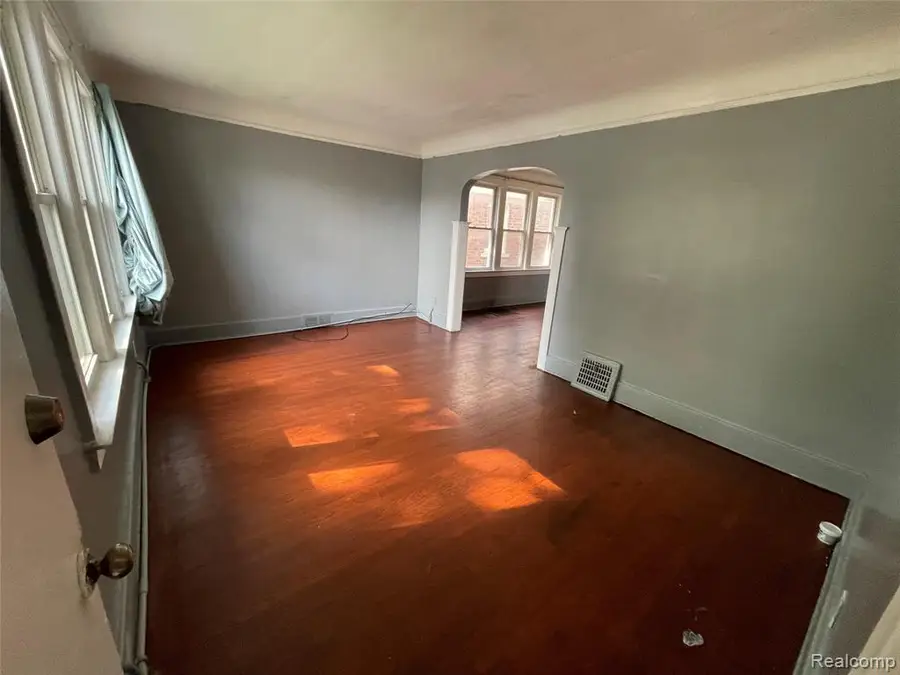 15893 Indiana, Detroit, MI  - Image #2