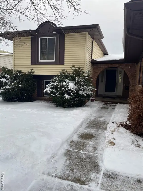 36838 Russell, Sterling Heights, MI 