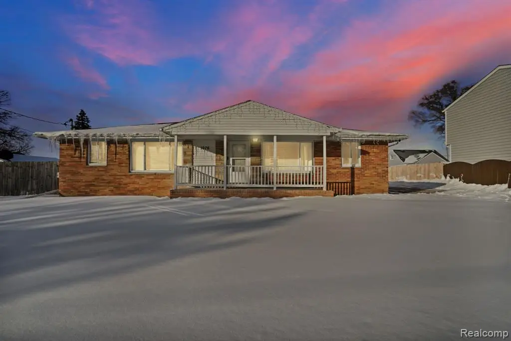 1076 W Kurtz, Flint, MI 48505 - #1