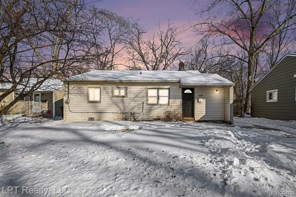 32565 Mason, Westland, MI  - Image #1