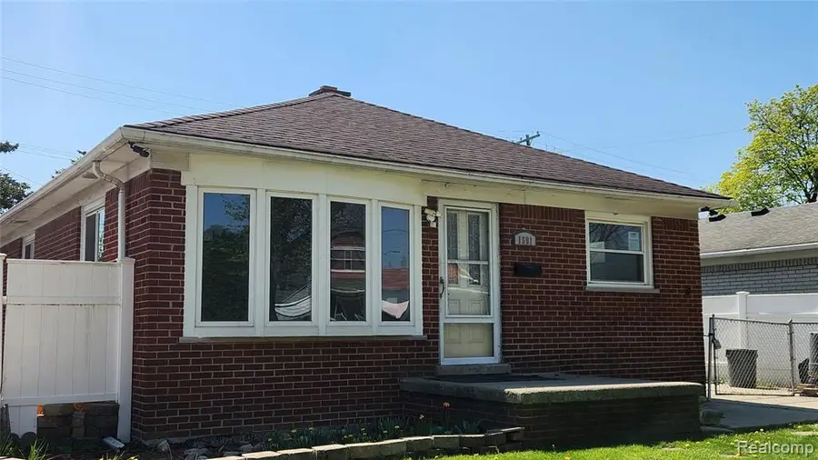 1591 Garfield, Lincoln Park, MI 48146 - #2